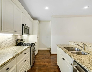 4153 Hyer Street - Photo Thumbnail 20