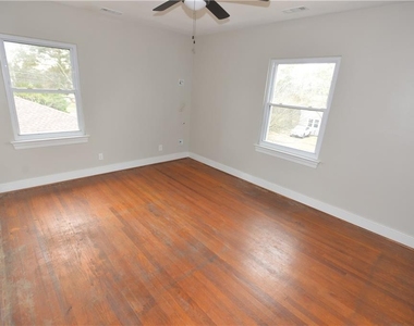 216 Glen Echo Drive - Photo Thumbnail 25