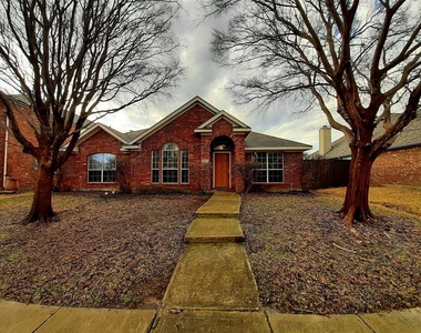 5917 Vineyard Lane - Photo Thumbnail 1