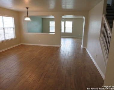 6814 Crest Pl - Photo Thumbnail 20