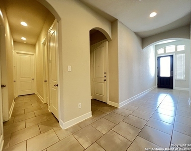 14203 Sam Houston Way - Photo Thumbnail 11