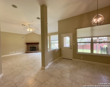 219 Verde Bluff - Photo Thumbnail 14