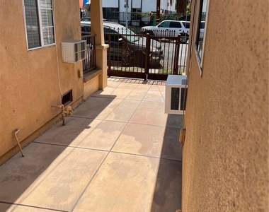 315 N Coronado Street - Photo Thumbnail 18