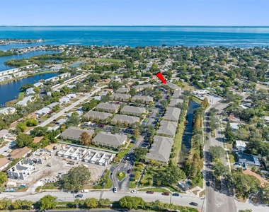 220 Coquina Bay Dr - Photo Thumbnail 17