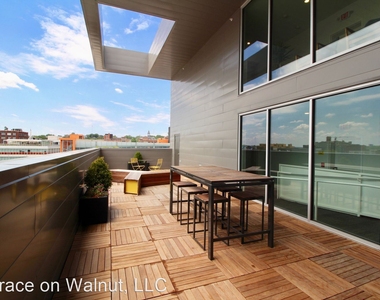 1721 Walnut - Photo Thumbnail 7