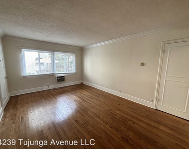 4239 Tujunga Avenue - Photo Thumbnail 2