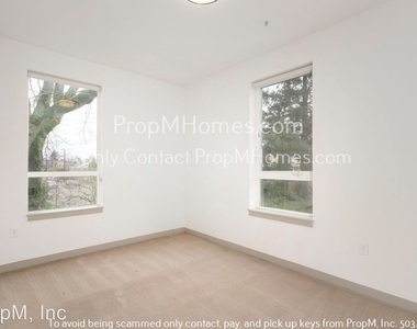 3011 Ne Killingsworth Street - Photo Thumbnail 12