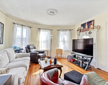 753 Boylston St - Photo Thumbnail 9