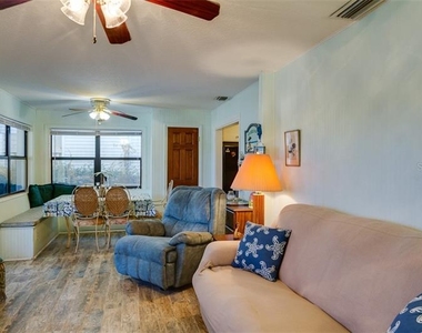 18521 Gulf Boulevard - Photo Thumbnail 15