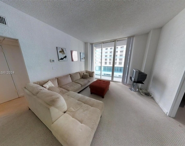 4001 S Ocean Dr - Photo Thumbnail 3