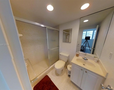 4001 S Ocean Dr - Photo Thumbnail 11