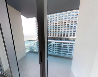 4001 S Ocean Dr - Photo Thumbnail 13