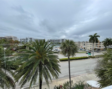 2751 S Ocean Dr - Photo Thumbnail 75