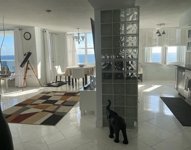 2751 S Ocean Dr - Photo Thumbnail 6