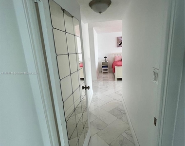 2751 S Ocean Dr - Photo Thumbnail 15