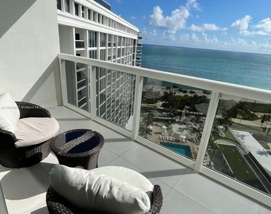 10275 Collins Ave - Photo Thumbnail 9