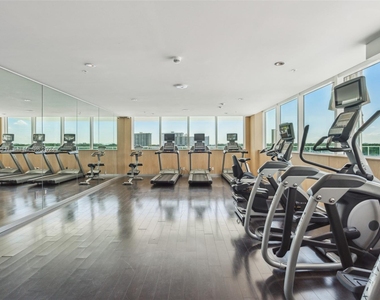 400 S Sunny Isles Blvd - Photo Thumbnail 30