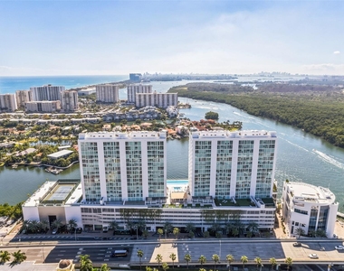 400 S Sunny Isles Blvd - Photo Thumbnail 1