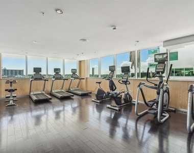 400 S Sunny Isles Blvd - Photo Thumbnail 31