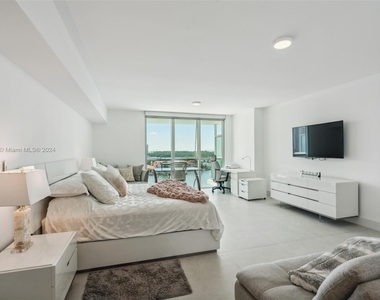 400 S Sunny Isles Blvd - Photo Thumbnail 29