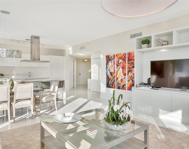 300 Sunny Isles Blvd - Photo Thumbnail 10