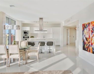 300 Sunny Isles Blvd - Photo Thumbnail 12