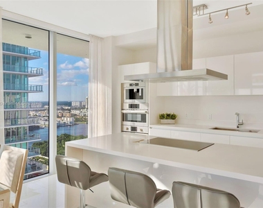 300 Sunny Isles Blvd - Photo Thumbnail 16