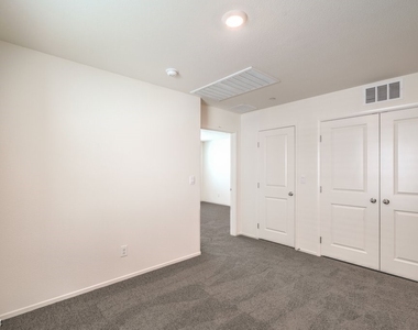 9928 Canary Hills Street - Photo Thumbnail 18