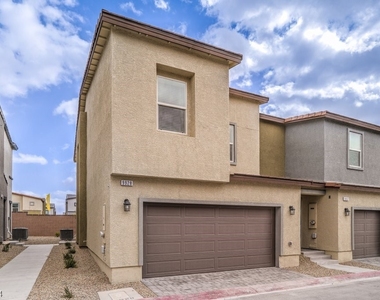 9928 Canary Hills Street - Photo Thumbnail 1