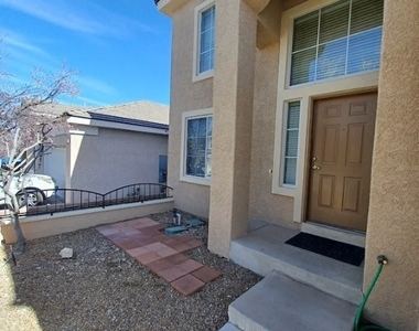 916 Siena Hills Lane - Photo Thumbnail 3