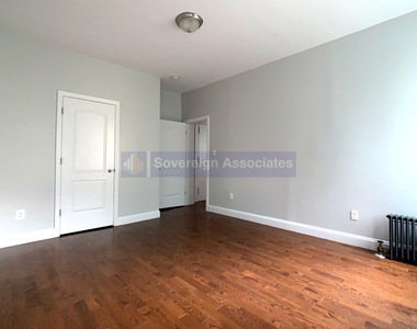 546 Isham Street - Photo Thumbnail 6
