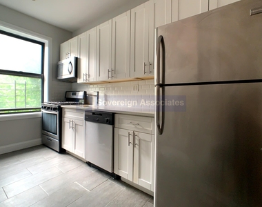 546 Isham Street - Photo Thumbnail 3