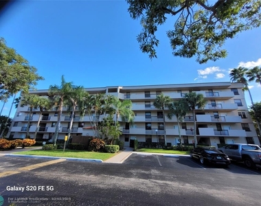 2767 S Carambola Cir - Photo Thumbnail 2