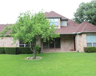 613 Waterchase Drive - Photo Thumbnail 16