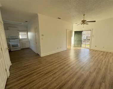 215 Folly Beach Drive - Photo Thumbnail 4