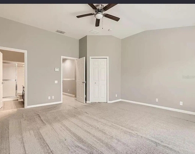 4121 Bismarck Palm Drive - Photo Thumbnail 15