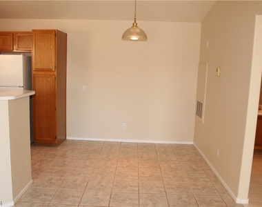 5415 W Harmon Avenue - Photo Thumbnail 4