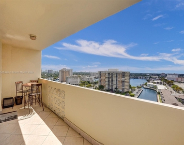 1833 S Ocean Dr - Photo Thumbnail 42