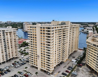 1833 S Ocean Dr - Photo Thumbnail 50