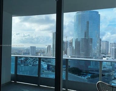 200 Biscayne Boulevard Way - Photo Thumbnail 7