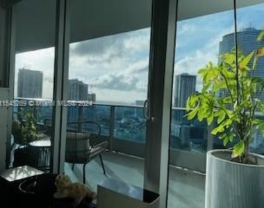 200 Biscayne Boulevard Way - Photo Thumbnail 15