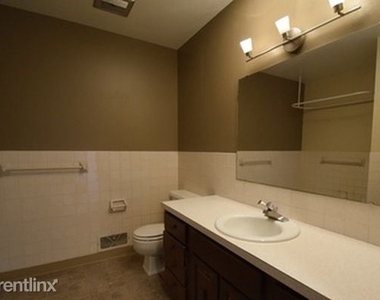 428 Deldona Drive 3 - Photo Thumbnail 8