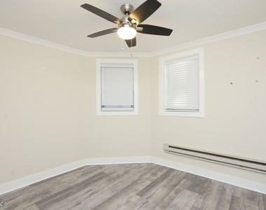 3839 N. Greenview, Unit J - Photo Thumbnail 15