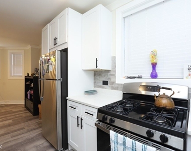 3839 N. Greenview, Unit J - Photo Thumbnail 1