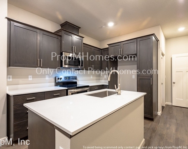 12019 Se High Creek Road Unit B - Photo Thumbnail 2