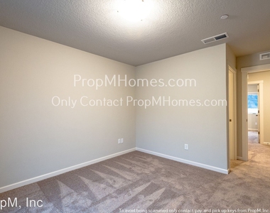 12019 Se High Creek Road Unit B - Photo Thumbnail 5