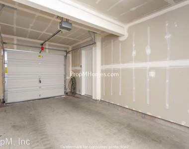 10336 Ne Snoqualmie Street - Photo Thumbnail 14