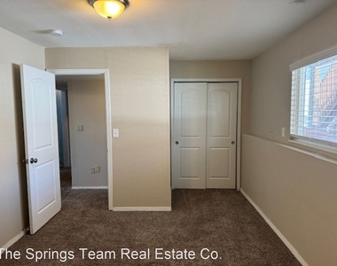 1239 Suncrest Way - Photo Thumbnail 20