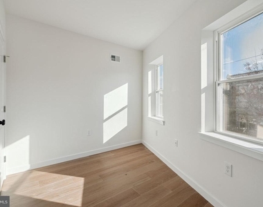 910 E Passyunk Ave - Photo Thumbnail 26