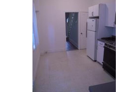 2505 Olive St - Photo Thumbnail 4